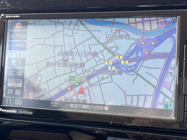 スイフトスポーツ ベースグレード　６速ＭＴ　ロッソモデロマフラー　ＳＤナビ　バックカメラ　ＥＴＣ　シートヒーター　専用スポーツシート　１７インチアルミホイール　クルーズコントロール　スマートキー（4枚目）