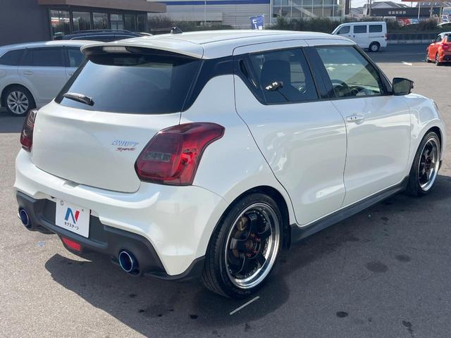 スイフトスポーツ ベースグレード　６速ＭＴ　ロッソモデロマフラー　ＳＤナビ　バックカメラ　ＥＴＣ　シートヒーター　専用スポーツシート　１７インチアルミホイール　クルーズコントロール　スマートキー（24枚目）
