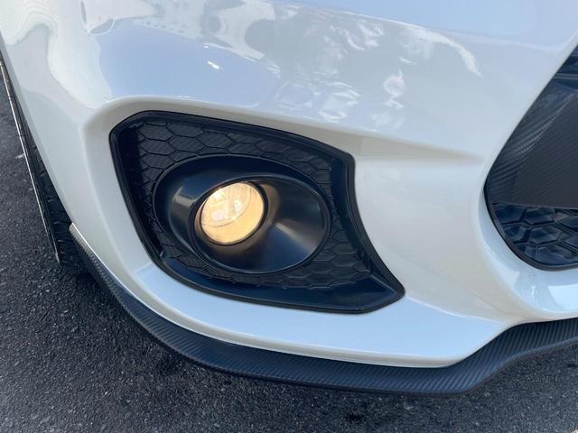 スイフトスポーツ ベースグレード　６速ＭＴ　ロッソモデロマフラー　ＳＤナビ　バックカメラ　ＥＴＣ　シートヒーター　専用スポーツシート　１７インチアルミホイール　クルーズコントロール　スマートキー（27枚目）