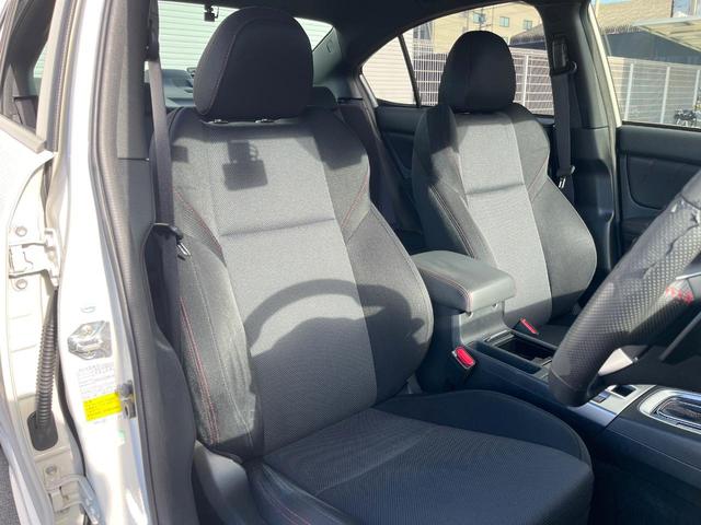 WRX S4 2.0GTアイサイト アドバンスドセーフティパッケージ 純正SDナビ サイド・バックカメラ ドライブレコーダー パワーシート LEDアクセサリーライナー トランクスポイラー LEDヘッドライト 純正18インチアルミホイール(9枚目)