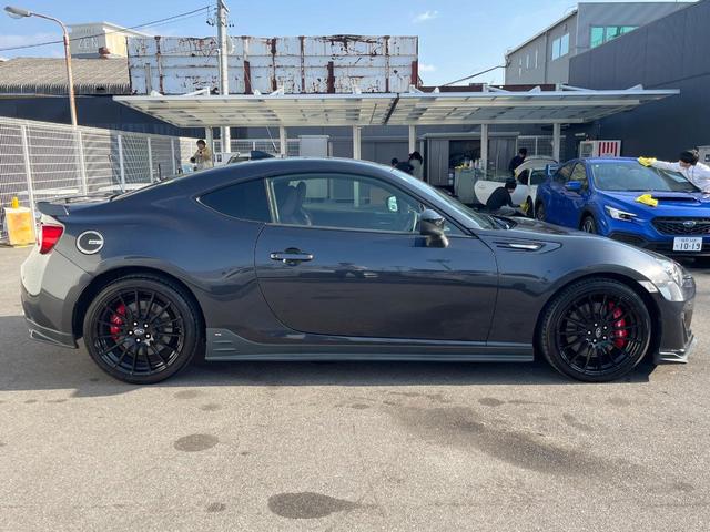 BRZ STI スポーツ 後期型 STIスタイルパッケージ ブレンボキャリパー LEDライナー STIコイルスプリング 純正スポイラー 純正ナビ バックカメラ ドライブレコーダー シートヒーター 専用スポーツシート 専用アルミ(19枚目)