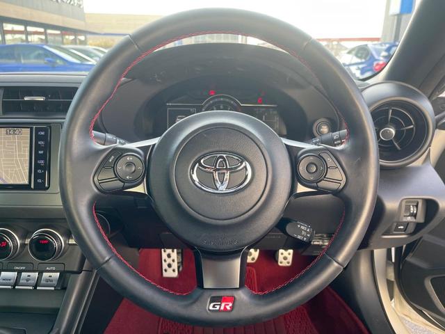 GR86 RZ 6速MT 純正SDナビ バックカメラ 純正ドライブレコーダー ETC クルーズコントロール シートヒーター付きスポーツシート 純正18インチアルミホイール LEDヘッドライト LSD スマートキー(34枚目)