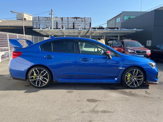 WRX STI STI タイプS 最終F型 サンルーフ RECARO製シート STIスタイルパッケージ 大型リアスポイラー LEDライナー アドバンスドセーフティ 純正8型ビルトインナビ フロント・サイド・バックカメラ 純正19インチ(19枚目)