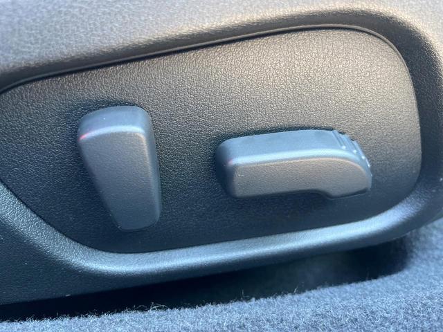 WRX STI STI タイプS 最終F型 サンルーフ RECARO製シート STIスタイルパッケージ 大型リアスポイラー LEDライナー アドバンスドセーフティ 純正8型ビルトインナビ フロント・サイド・バックカメラ 純正19インチ(41枚目)