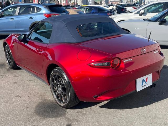 ロードスター 990S 6速MT ブレンボキャリパー RAYS製16インチアルミホイール ダークブルーソフトトップ ETC アドバンストセーフティ ブラインドスポットモニター スマートキー LEDヘッドライト(23枚目)