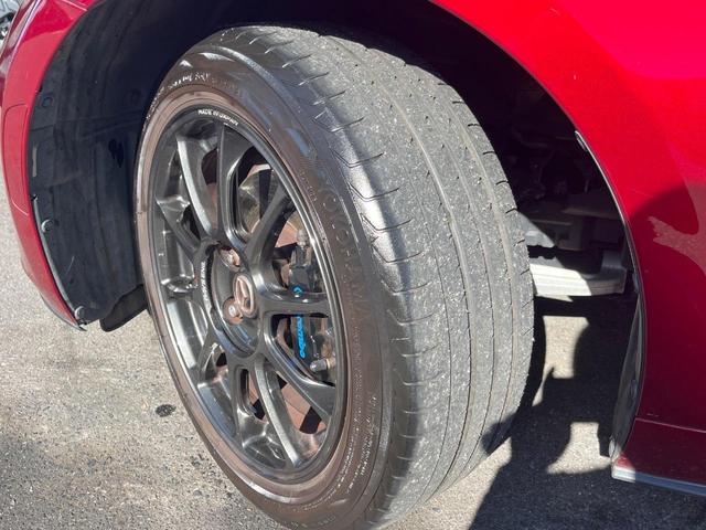 ロードスター 990S 6速MT ブレンボキャリパー RAYS製16インチアルミホイール ダークブルーソフトトップ ETC アドバンストセーフティ ブラインドスポットモニター スマートキー LEDヘッドライト(28枚目)