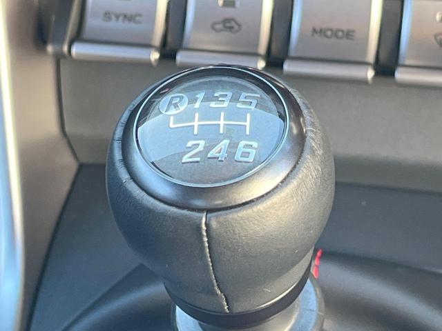 BRZ S 6速MT SDナビ バックカメラ STIスポーツ専用純正18インチアルミホイール クルーズコントロール ETC シートヒーター 革/スエードコンビシート LEDヘッドライト スマートキー(3枚目)