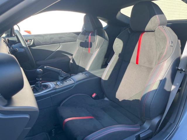BRZ S 6速MT SDナビ バックカメラ STIスポーツ専用純正18インチアルミホイール クルーズコントロール ETC シートヒーター 革/スエードコンビシート LEDヘッドライト スマートキー(31枚目)