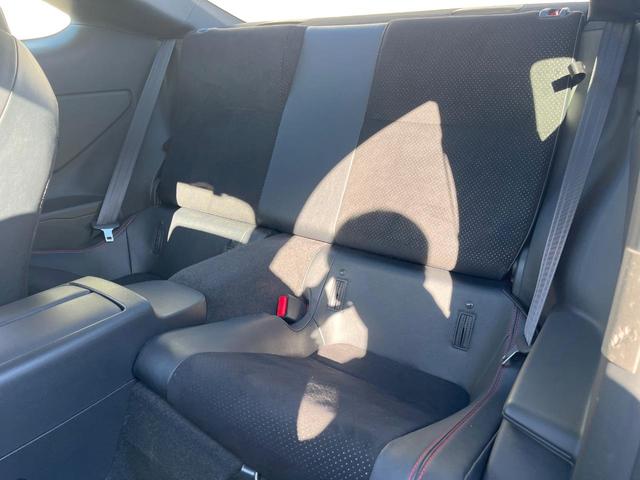 BRZ S 6速MT SDナビ バックカメラ STIスポーツ専用純正18インチアルミホイール クルーズコントロール ETC シートヒーター 革/スエードコンビシート LEDヘッドライト スマートキー(32枚目)