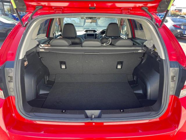 インプレッサスポーツ １．６ｉ－Ｌアイサイト　黒革シート　アイサイトセイフティプラス　ＳＤナビ　サイドカメラ　シートヒーター　パワーシート　ＬＥＤヘッド　スマートキー　純正１６インチアルミ　ＥＴＣ（12枚目）