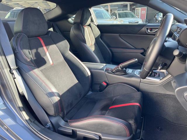BRZ S 6速MT STIエアロパッケージ STIマフラー 純正9型ナビ バックカメラ ドライブレコーダー シートヒーター STIフレキシブルVバー STIフェンダーガーニッシュ トランクスポイラー(10枚目)