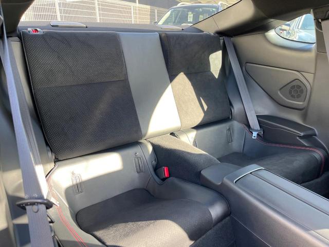 BRZ S 6速MT STIエアロパッケージ STIマフラー 純正9型ナビ バックカメラ ドライブレコーダー シートヒーター STIフレキシブルVバー STIフェンダーガーニッシュ トランクスポイラー(11枚目)