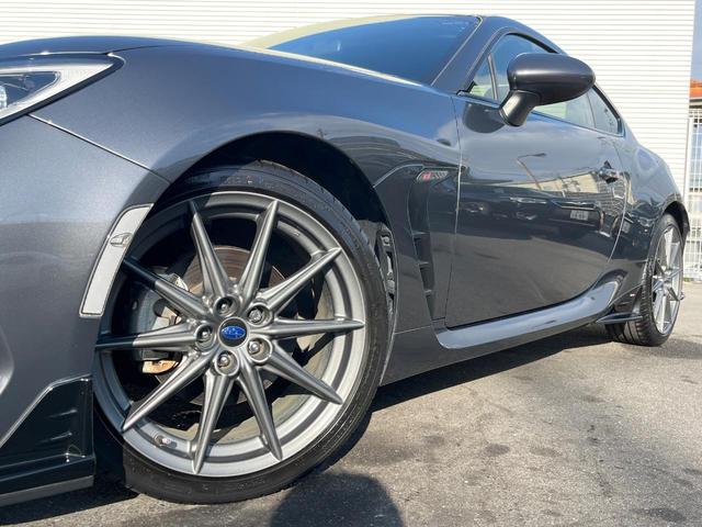 BRZ S 6速MT STIエアロパッケージ STIマフラー 純正9型ナビ バックカメラ ドライブレコーダー シートヒーター STIフレキシブルVバー STIフェンダーガーニッシュ トランクスポイラー(14枚目)
