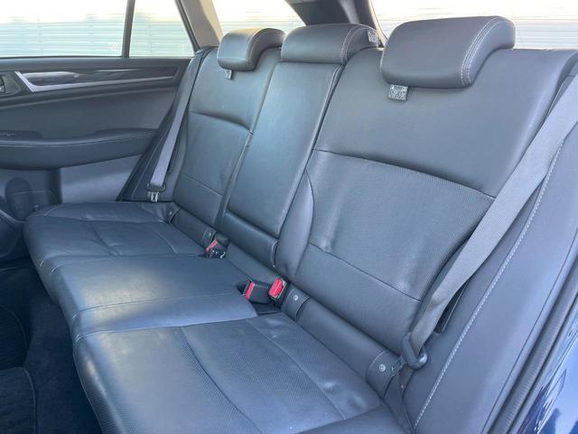 レガシィアウトバック リミテッド 後期型 黒革シート LEDアクセサリーリング 純正ビルトインナビ フロント・サイド・バックカメラ ドライブレコーダー パワーバックドア 全席シートヒーター メモリ付きパワーシート 純正18インチアルミ(35枚目)