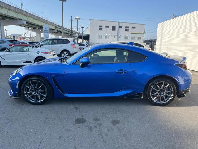 ＢＲＺ Ｒ　６速ＭＴ　ＳＴＩエアロパッケージ　ディスプレイオーディオ　バックカメラ　ドライブレコーダー　ＥＴＣ　クルーズコントロール　ＬＥＤヘッドライト　リアビークル　純正１７インチアルミホイール　スマートキー（18枚目）