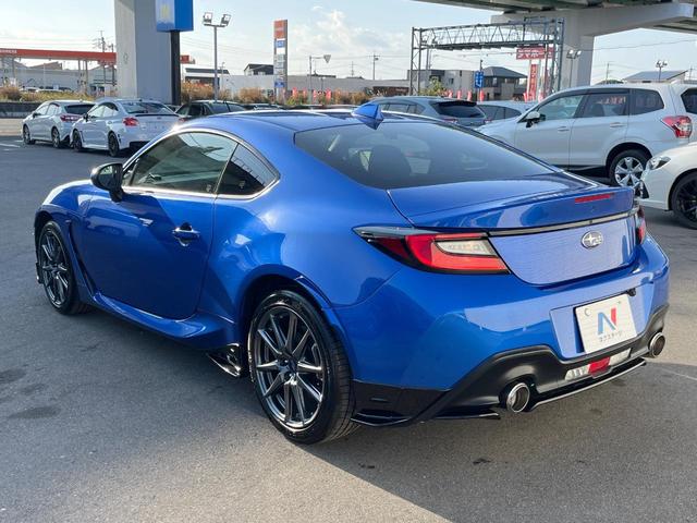 ＢＲＺ Ｒ　６速ＭＴ　ＳＴＩエアロパッケージ　ディスプレイオーディオ　バックカメラ　ドライブレコーダー　ＥＴＣ　クルーズコントロール　ＬＥＤヘッドライト　リアビークル　純正１７インチアルミホイール　スマートキー（23枚目）