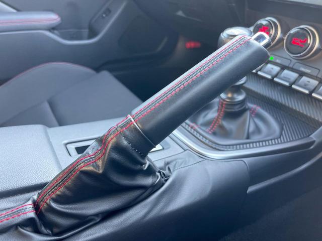 ＢＲＺ Ｒ　６速ＭＴ　ＳＴＩエアロパッケージ　ディスプレイオーディオ　バックカメラ　ドライブレコーダー　ＥＴＣ　クルーズコントロール　ＬＥＤヘッドライト　リアビークル　純正１７インチアルミホイール　スマートキー（43枚目）