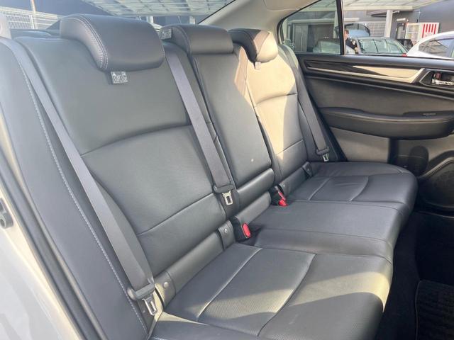 レガシィB4 リミテッド 後期型 サンルーフ オプショングリル 黒革シート 純正8型ビルトインナビ フロント・サイド・バックカメラ ドライブレコーダー ETC 全席シートヒーター・ハンドルヒーター メモリ付きパワーシート(11枚目)