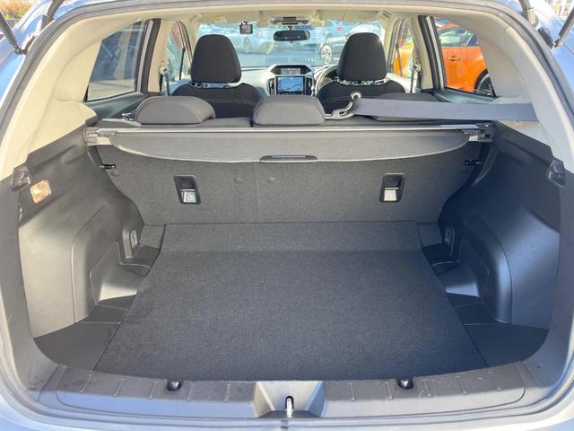 インプレッサスポーツ ２．０ｉ－Ｓアイサイト　アドバンスドセーフティパッケージ　ＳＴＩエアロ　ＳＴＩルーフスポイラー　ＬＥＤアクセサリーライナー　純正８型ビルトインナビ　バックカメラ　ドライブレコーダー　ＥＴＣ　パワーシート　純正１８インチアルミ（11枚目）