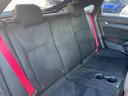 後部座席も気になるようなキズ・汚れやへたり等、大きなダメージはなく、良好な状態です。