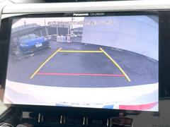 【バックカメラ】駐車時に後方がリアルタイム映像で確認できます。大型商業施設や立体駐車場での駐車時や、夜間のバック時に大活躍！運転スキルに関わらず、今や必須となった装備のひとつです！ 4