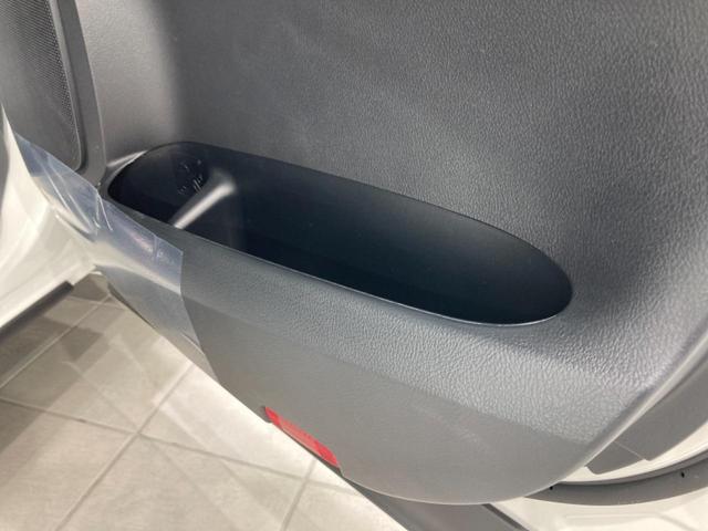 2.5S 新型ディスプレイオーディオ サンルーフ 登録済未使用車 トヨタセーフティセンス 両側電動スライドドア レーダークルーズコントロール LEDヘッドライト レーンアシスト オートハイビーム(39枚目)