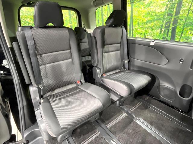 セレナ e-パワー ハイウェイスターV 禁煙車 純正9型ナビ 後席モニター 7人乗り 全周囲カメラ 両側電動ドア 衝突軽減 レーダークルーズ ETC Bluetooth ドラレコ フルセグ 前席シートヒーター スマートキー LEDヘッド(9枚目)