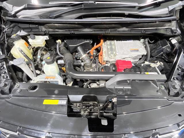 セレナ e-パワー ハイウェイスターV 禁煙車 純正9型ナビ 後席モニター 7人乗り 全周囲カメラ 両側電動ドア 衝突軽減 レーダークルーズ ETC Bluetooth ドラレコ フルセグ 前席シートヒーター スマートキー LEDヘッド(19枚目)