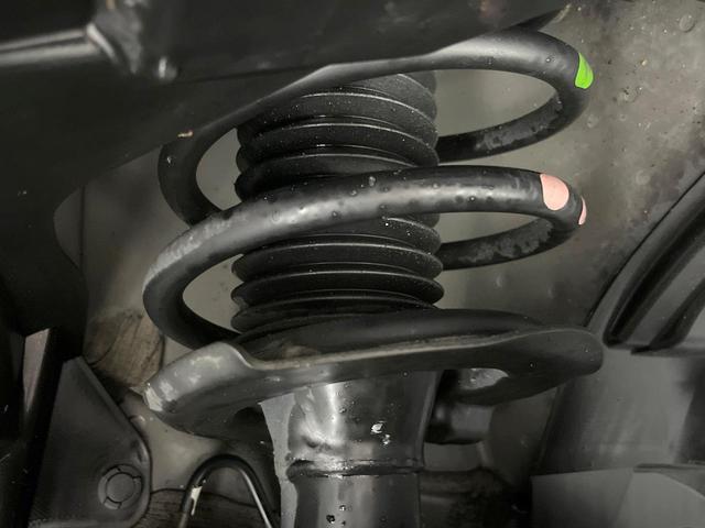セレナ e-パワー ハイウェイスターV 禁煙車 純正9型ナビ 後席モニター 7人乗り 全周囲カメラ 両側電動ドア 衝突軽減 レーダークルーズ ETC Bluetooth ドラレコ フルセグ 前席シートヒーター スマートキー LEDヘッド(21枚目)