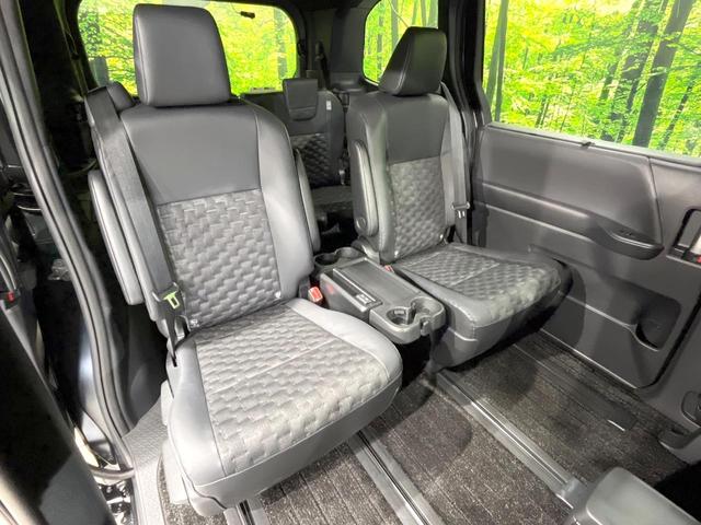 ヴォクシー S-Z 禁煙車 純正10.5型ディスプレイ 衝突軽減 後席モニター 両側電動ドア バックカメラ Bluetooth ETC フルセグ レーダークルコン シートヒーター クリアランスソナー DVD/CD再生(9枚目)