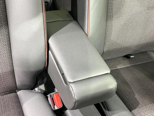 スペーシアカスタム ハイブリッドＸＳターボ　禁煙車　純正９型ディスプレイ　衝突軽減　全周囲カメラ　両側電動ドア　Ｂｌｕｅｔｏｏｔｈ　ＥＴＣ　フルセグ　レーダークルーズコントロール　パドルシフト　ＬＥＤヘッド　ＬＥＤフォグ　前席シートヒーター（70枚目）
