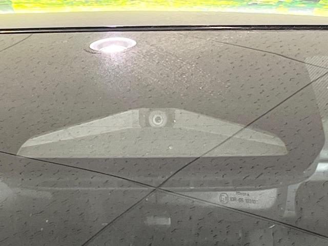 プリウス Z 禁煙車 全周囲カメラ 純正12.3型ディスプレイオーディオ 衝突軽減 ETC Bluetooh レーダークルーズ LEDヘッド クリアランスソナー 運転席パワーシート 純正19インチAW(5枚目)
