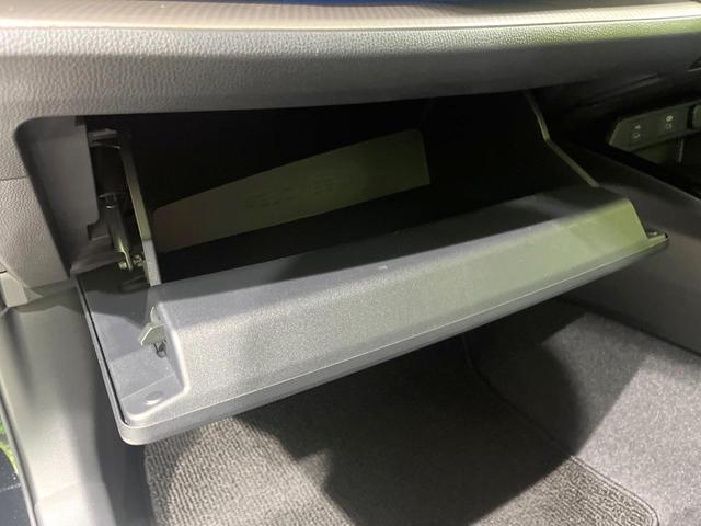 プリウス Z 禁煙車 全周囲カメラ 純正12.3型ディスプレイオーディオ 衝突軽減 ETC Bluetooh レーダークルーズ LEDヘッド クリアランスソナー 運転席パワーシート 純正19インチAW(31枚目)