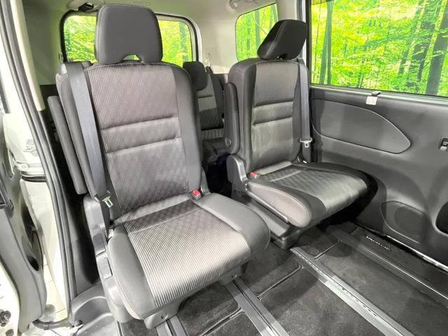 セレナ e-パワー ハイウェイスターV 禁煙車 後席モニター 純正9型ナビ プロパイロット 衝突軽減 両側電動ドア バックカメラ Bluetooth ETC ドラレコ フルセグ レーダークルーズ LEDヘッド オートエアコン スマートキー(9枚目)