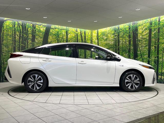プリウスPHV Aナビパッケージ 禁煙車 純正11型ナビ 全周囲カメラ 衝突軽減 ETC Bluetooh ドライブレコーダー フルセグTV 前席シートヒーター レーダークルーズ 運転席パワーシート LEDヘッド LEDフォグ(28枚目)