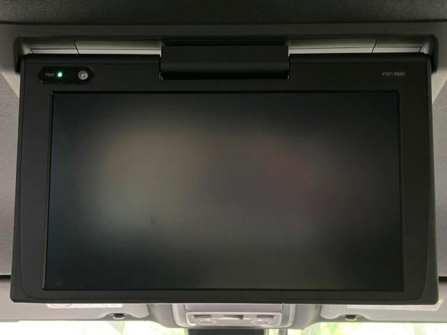 ノア ハイブリッドＳｉ　後期　禁煙車　後席モニター　純正１０型ナビ　衝突軽減　両側電動ドア　バックカメラ　Ｂｌｕｅｔｏｏｔｈ　ＥＴＣ　フルセグ　クルーズコントロール　クリアランスソナー　シートベンチレーション　ＬＥＤヘッド（3枚目）