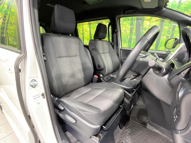 ノア ハイブリッドＳｉ　後期　禁煙車　後席モニター　純正１０型ナビ　衝突軽減　両側電動ドア　バックカメラ　Ｂｌｕｅｔｏｏｔｈ　ＥＴＣ　フルセグ　クルーズコントロール　クリアランスソナー　シートベンチレーション　ＬＥＤヘッド（8枚目）