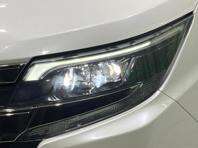 ノア ハイブリッドＳｉ　後期　禁煙車　後席モニター　純正１０型ナビ　衝突軽減　両側電動ドア　バックカメラ　Ｂｌｕｅｔｏｏｔｈ　ＥＴＣ　フルセグ　クルーズコントロール　クリアランスソナー　シートベンチレーション　ＬＥＤヘッド（13枚目）