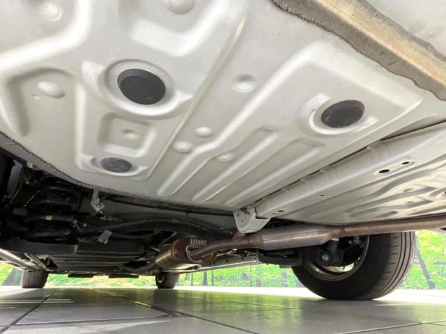 ノア ハイブリッドＳｉ　後期　禁煙車　後席モニター　純正１０型ナビ　衝突軽減　両側電動ドア　バックカメラ　Ｂｌｕｅｔｏｏｔｈ　ＥＴＣ　フルセグ　クルーズコントロール　クリアランスソナー　シートベンチレーション　ＬＥＤヘッド（22枚目）