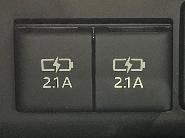 ノア ハイブリッドＳｉ　後期　禁煙車　後席モニター　純正１０型ナビ　衝突軽減　両側電動ドア　バックカメラ　Ｂｌｕｅｔｏｏｔｈ　ＥＴＣ　フルセグ　クルーズコントロール　クリアランスソナー　シートベンチレーション　ＬＥＤヘッド（44枚目）