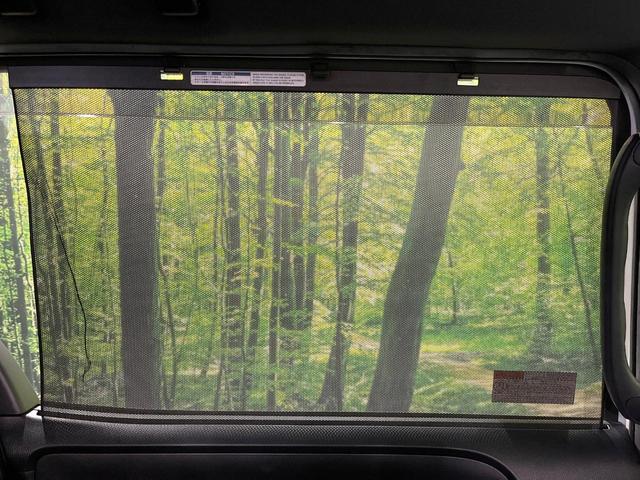 ノア ハイブリッドＳｉ　後期　禁煙車　後席モニター　純正１０型ナビ　衝突軽減　両側電動ドア　バックカメラ　Ｂｌｕｅｔｏｏｔｈ　ＥＴＣ　フルセグ　クルーズコントロール　クリアランスソナー　シートベンチレーション　ＬＥＤヘッド（53枚目）