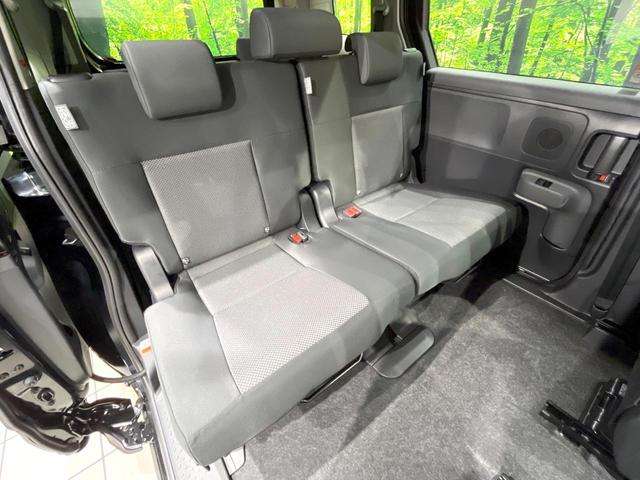 シエンタ ハイブリッドX 登録済未使用車 トヨタセーフティセンス 電動スライドドア レーダークルーズコントロール クリアランスソナー LEDヘッド スマートキー オートライト オートエアコン 電動格納ミラー(9枚目)