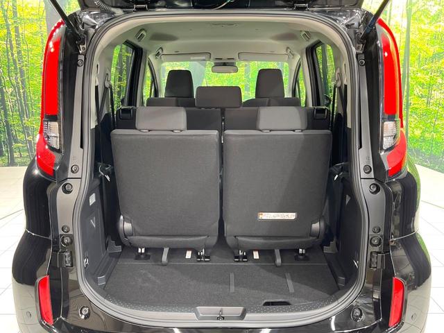 シエンタ ハイブリッドX 登録済未使用車 トヨタセーフティセンス 電動スライドドア レーダークルーズコントロール クリアランスソナー LEDヘッド スマートキー オートライト オートエアコン 電動格納ミラー(11枚目)