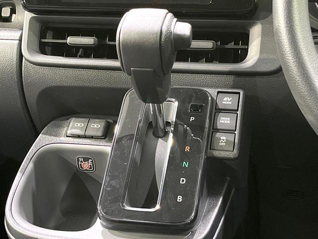 シエンタ ハイブリッドX 登録済未使用車 トヨタセーフティセンス 電動スライドドア レーダークルーズコントロール クリアランスソナー LEDヘッド スマートキー オートライト オートエアコン 電動格納ミラー(42枚目)