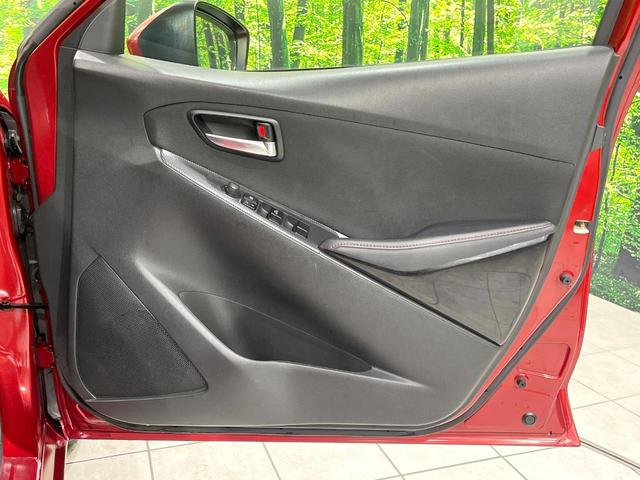 デミオ XDツーリング ディーゼル ターボ 禁煙車 純正ナビ 衝突軽減 ETC Bluetooh バックカメラ ドライブレコーダー フルセグTV スマートキー LEDヘッド クリアランスソナー クルーズコントロール(33枚目)