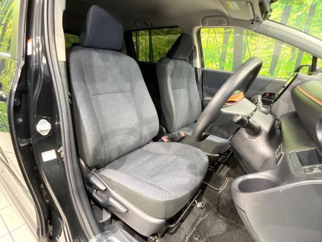 シエンタ Ｘ　モデリスタエアロ　７人乗り　純正ナビ　バックカメラ　Ｂｌｕｅｔｏｏｔｈ　スマートキー　ＥＴＣ　電動スライドドア　アイドリングストップ　横滑り防止（8枚目）