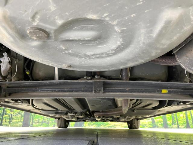 シエンタ Ｘ　モデリスタエアロ　７人乗り　純正ナビ　バックカメラ　Ｂｌｕｅｔｏｏｔｈ　スマートキー　ＥＴＣ　電動スライドドア　アイドリングストップ　横滑り防止（21枚目）