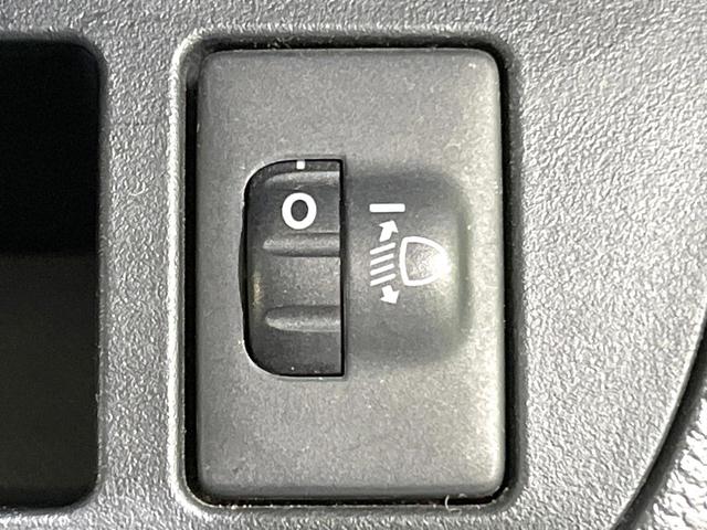 シエンタ Ｘ　モデリスタエアロ　７人乗り　純正ナビ　バックカメラ　Ｂｌｕｅｔｏｏｔｈ　スマートキー　ＥＴＣ　電動スライドドア　アイドリングストップ　横滑り防止（43枚目）