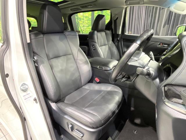 アルファード ２．５Ｓ　Ｃパッケージ　サンルーフ　トヨタセーフティセンス　純正９型ナビ　後席モニター　両側電動スライドドア　バックカメラ　Ｂｌｕｅｔｏｏｔｈ　ＥＴＣ　レーダクルーズ　パワーバックドア　禁煙車　シートヒーター　スマートキー（8枚目）