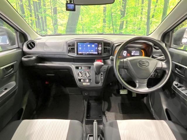 ミライース Ｌ　ＳＡＩＩＩ　禁煙車　ＳＤナビ　衝突軽減　ＥＴＣ　バックカメラ　ドライブレコーダー　地デジ　ＣＤ再生　横滑り防止装置　プライバシーガラス　盗難防止装置　キーレス　アイドリングストップ（2枚目）